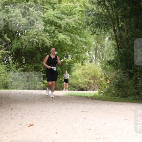 30.08.2026 - Elbe Triathlon Hamburg Antke Förster http://msf.ph/oto/10105913 30.08.2026 12:17:20 Laufen 541 meine-sportfotos.de