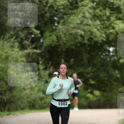 30.08.2026 - Elbe Triathlon Hamburg Antke Förster http://msf.ph/oto/10105914 30.08.2026 12:11:58 Laufen 1502 meine-sportfotos.de
