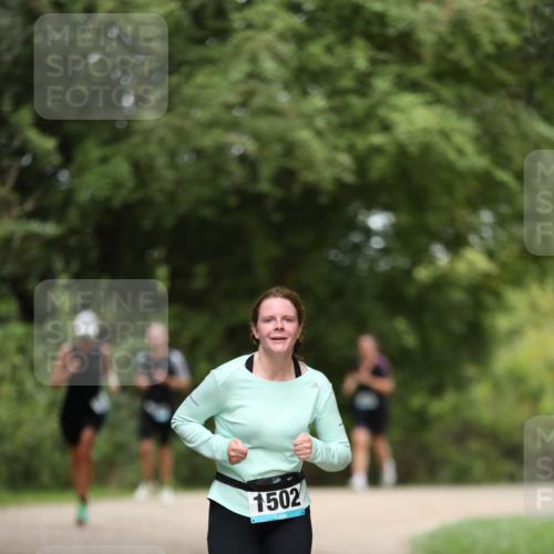 30.08.2026 - Elbe Triathlon Hamburg Antke Förster http://msf.ph/oto/10105916 30.08.2026 12:11:59 Laufen 1502 meine-sportfotos.de