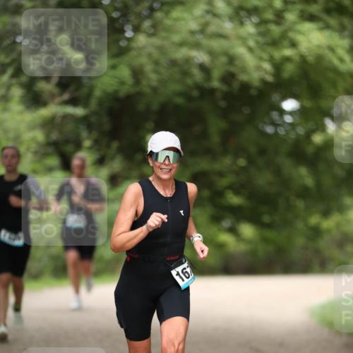 30.08.2026 - Elbe Triathlon Hamburg Antke Förster http://msf.ph/oto/10105930 30.08.2026 12:12:05 Laufen 16 meine-sportfotos.de