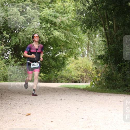 30.08.2026 - Elbe Triathlon Hamburg Antke Förster http://msf.ph/oto/10105947 30.08.2026 12:17:42 Laufen 1635 meine-sportfotos.de