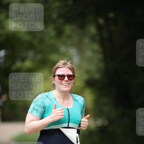 30.08.2026 - Elbe Triathlon Hamburg Antke Förster http://msf.ph/oto/10105962 30.08.2026 12:12:30 Laufen  meine-sportfotos.de