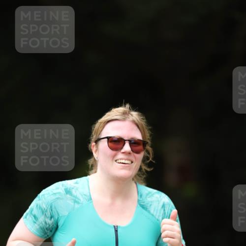 30.08.2026 - Elbe Triathlon Hamburg Antke Förster http://msf.ph/oto/10105966 30.08.2026 12:12:31 Laufen 4 meine-sportfotos.de