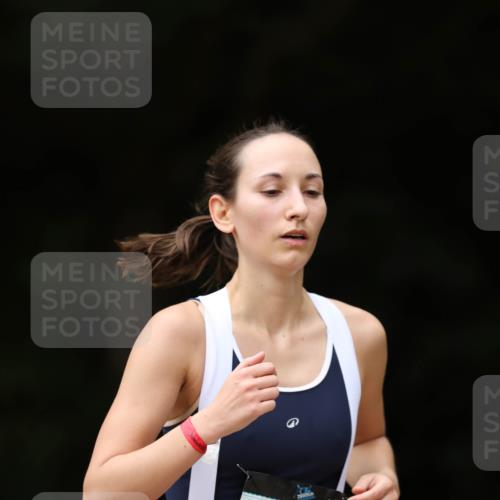 30.08.2026 - Elbe Triathlon Hamburg Antke Förster http://msf.ph/oto/10105974 30.08.2026 12:12:33 Laufen 1569 meine-sportfotos.de