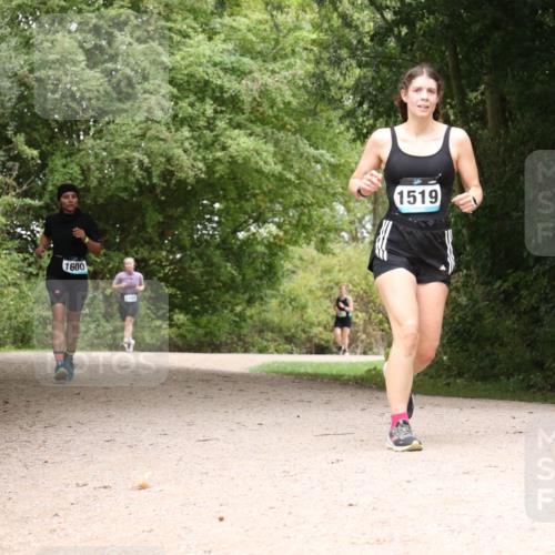 30.08.2026 - Elbe Triathlon Hamburg Antke Förster http://msf.ph/oto/10105991 30.08.2026 12:18:31 Laufen 1600, 1519 meine-sportfotos.de