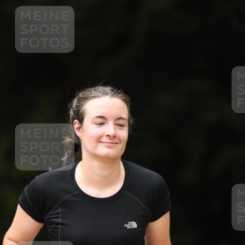 30.08.2026 - Elbe Triathlon Hamburg Antke Förster http://msf.ph/oto/10105998 30.08.2026 12:12:43 Laufen 535 meine-sportfotos.de