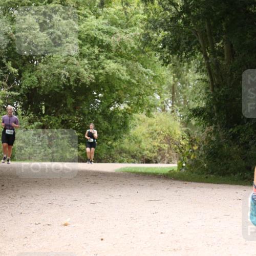 30.08.2026 - Elbe Triathlon Hamburg Antke Förster http://msf.ph/oto/10106001 30.08.2026 12:18:36 Laufen 1408 meine-sportfotos.de