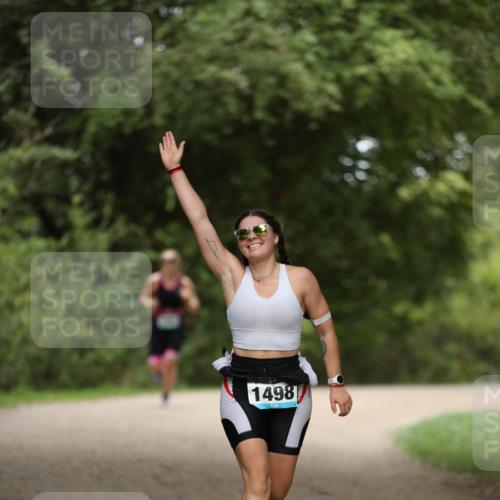 30.08.2026 - Elbe Triathlon Hamburg Antke Förster http://msf.ph/oto/10106002 30.08.2026 12:12:54 Laufen 1498 meine-sportfotos.de