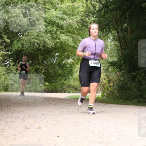 30.08.2026 - Elbe Triathlon Hamburg Antke Förster http://msf.ph/oto/10106007 30.08.2026 12:18:43 Laufen 894, 1408 meine-sportfotos.de