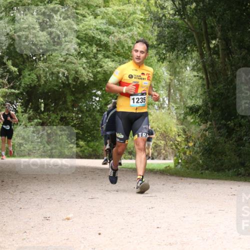 30.08.2026 - Elbe Triathlon Hamburg Antke Förster http://msf.ph/oto/10106027 30.08.2026 12:19:03 Laufen 1235 meine-sportfotos.de