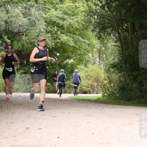 30.08.2026 - Elbe Triathlon Hamburg Antke Förster http://msf.ph/oto/10106035 30.08.2026 12:19:08 Laufen 06, 905 meine-sportfotos.de