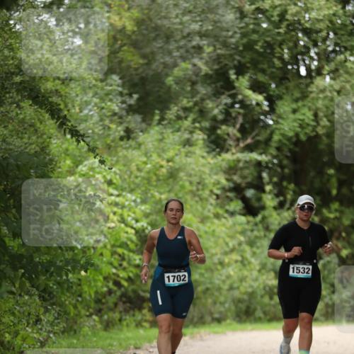 30.08.2026 - Elbe Triathlon Hamburg Antke Förster http://msf.ph/oto/10106038 30.08.2026 12:13:20 Laufen 1532, 1702 meine-sportfotos.de