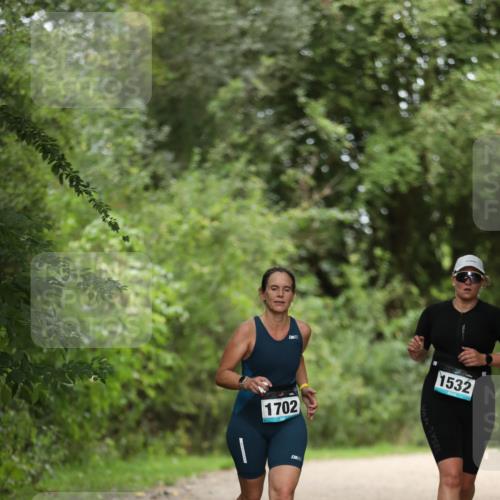 30.08.2026 - Elbe Triathlon Hamburg Antke Förster http://msf.ph/oto/10106042 30.08.2026 12:13:21 Laufen 1702, 1532, 3 meine-sportfotos.de