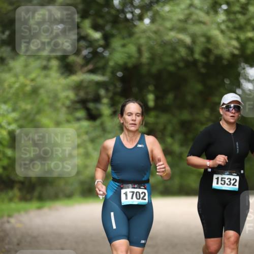 30.08.2026 - Elbe Triathlon Hamburg Antke Förster http://msf.ph/oto/10106046 30.08.2026 12:13:23 Laufen 1702, 1532, 238 meine-sportfotos.de