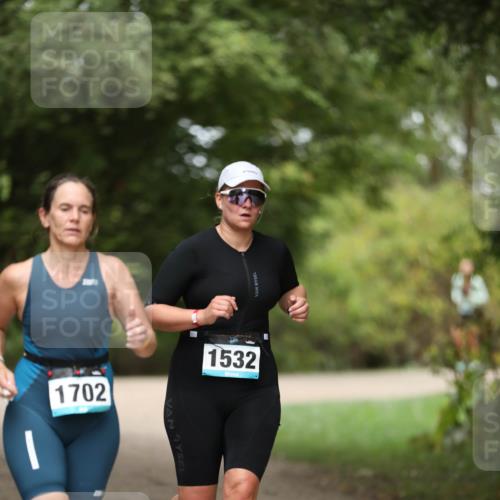 30.08.2026 - Elbe Triathlon Hamburg Antke Förster http://msf.ph/oto/10106048 30.08.2026 12:13:24 Laufen 1702, 1532 meine-sportfotos.de