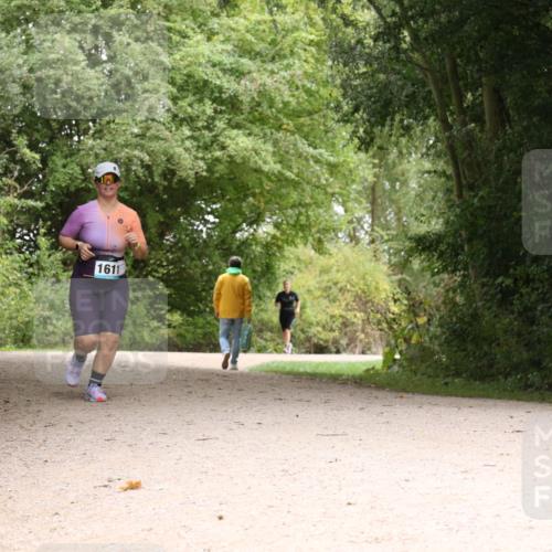 30.08.2026 - Elbe Triathlon Hamburg Antke Förster http://msf.ph/oto/10106079 30.08.2026 12:19:49 Laufen 1611 meine-sportfotos.de
