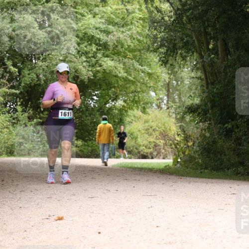 30.08.2026 - Elbe Triathlon Hamburg Antke Förster http://msf.ph/oto/10106081 30.08.2026 12:19:49 Laufen 1611 meine-sportfotos.de