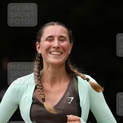 30.08.2026 - Elbe Triathlon Hamburg Antke Förster http://msf.ph/oto/10106084 30.08.2026 12:13:44 Laufen 7, 465 meine-sportfotos.de