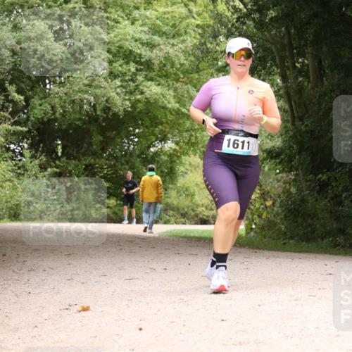 30.08.2026 - Elbe Triathlon Hamburg Antke Förster http://msf.ph/oto/10106087 30.08.2026 12:19:51 Laufen 1611 meine-sportfotos.de