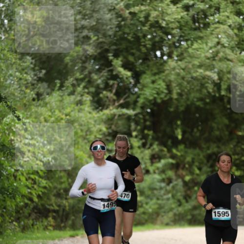 30.08.2026 - Elbe Triathlon Hamburg Antke Förster http://msf.ph/oto/10106092 30.08.2026 12:14:06 Laufen 1495, 470, 1595 meine-sportfotos.de