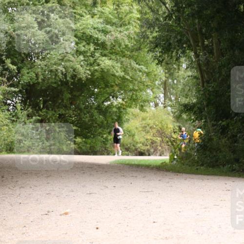 30.08.2026 - Elbe Triathlon Hamburg Antke Förster http://msf.ph/oto/10106101 30.08.2026 12:20:07 Laufen  meine-sportfotos.de