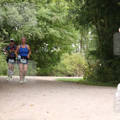 30.08.2026 - Elbe Triathlon Hamburg Antke Förster http://msf.ph/oto/10106107 30.08.2026 12:20:26 Laufen 1711, 1668 meine-sportfotos.de