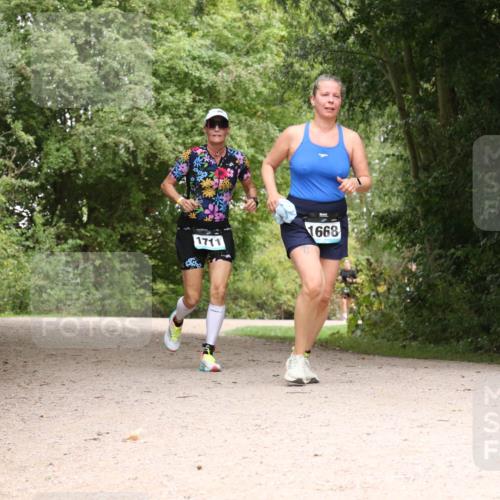 30.08.2026 - Elbe Triathlon Hamburg Antke Förster http://msf.ph/oto/10106113 30.08.2026 12:20:28 Laufen 1711, 1668 meine-sportfotos.de