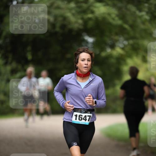 30.08.2026 - Elbe Triathlon Hamburg Antke Förster http://msf.ph/oto/10106126 30.08.2026 12:14:28 Laufen 1647, 2004 meine-sportfotos.de