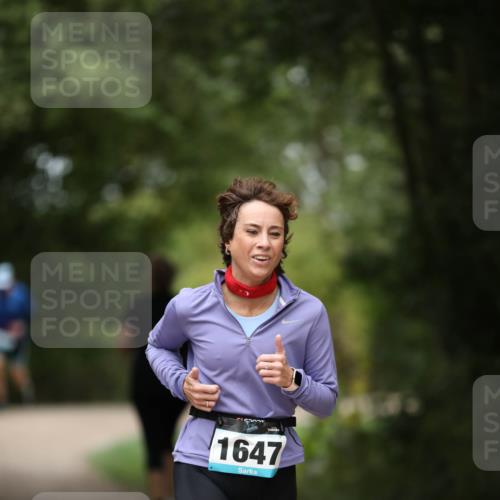 30.08.2026 - Elbe Triathlon Hamburg Antke Förster http://msf.ph/oto/10106128 30.08.2026 12:14:29 Laufen 1647 meine-sportfotos.de