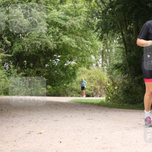 30.08.2026 - Elbe Triathlon Hamburg Antke Förster http://msf.ph/oto/10106141 30.08.2026 12:20:49 Laufen 1622 meine-sportfotos.de
