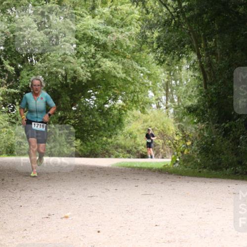 30.08.2026 - Elbe Triathlon Hamburg Antke Förster http://msf.ph/oto/10106145 30.08.2026 12:21:03 Laufen 1719 meine-sportfotos.de