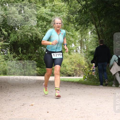 30.08.2026 - Elbe Triathlon Hamburg Antke Förster http://msf.ph/oto/10106149 30.08.2026 12:21:05 Laufen 1719 meine-sportfotos.de