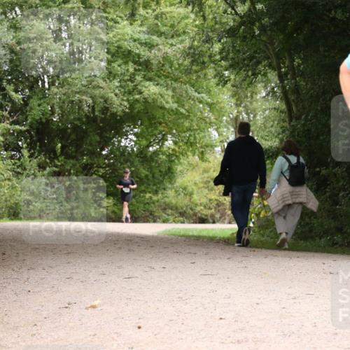 30.08.2026 - Elbe Triathlon Hamburg Antke Förster http://msf.ph/oto/10106153 30.08.2026 12:21:06 Laufen 1719 meine-sportfotos.de