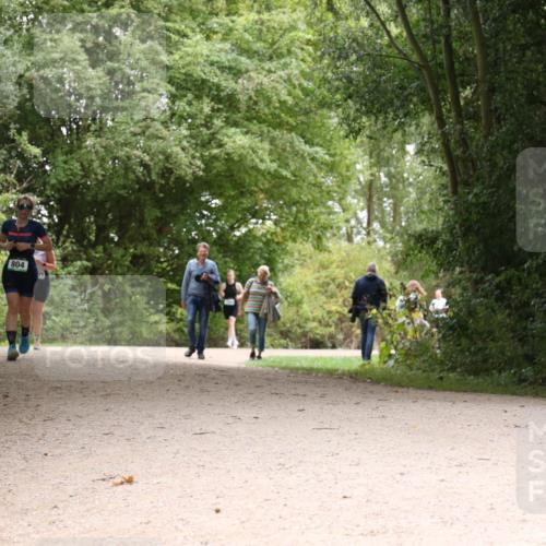30.08.2026 - Elbe Triathlon Hamburg Antke Förster http://msf.ph/oto/10106159 30.08.2026 12:21:23 Laufen 804, 925 meine-sportfotos.de