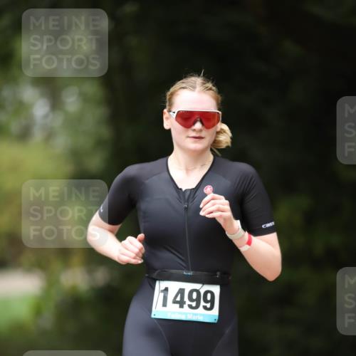 30.08.2026 - Elbe Triathlon Hamburg Antke Förster http://msf.ph/oto/10106172 30.08.2026 12:14:48 Laufen 1499 meine-sportfotos.de