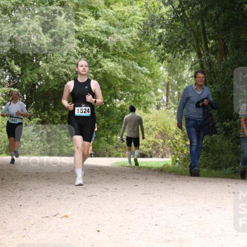 30.08.2026 - Elbe Triathlon Hamburg Antke Förster http://msf.ph/oto/10106181 30.08.2026 12:21:40 Laufen 1602, 1524 meine-sportfotos.de