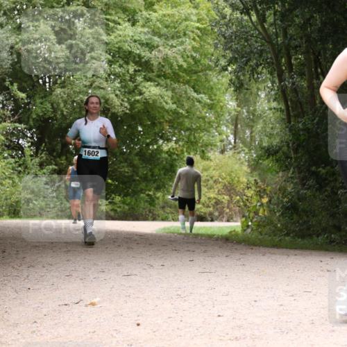30.08.2026 - Elbe Triathlon Hamburg Antke Förster http://msf.ph/oto/10106187 30.08.2026 12:21:43 Laufen 1700, 1602, 1524 meine-sportfotos.de