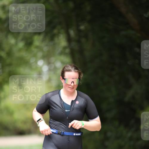 30.08.2026 - Elbe Triathlon Hamburg Antke Förster http://msf.ph/oto/10106204 30.08.2026 12:15:28 Laufen  meine-sportfotos.de