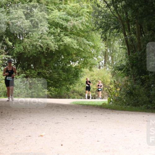 30.08.2026 - Elbe Triathlon Hamburg Antke Förster http://msf.ph/oto/10106257 30.08.2026 12:22:37 Laufen 1618 meine-sportfotos.de