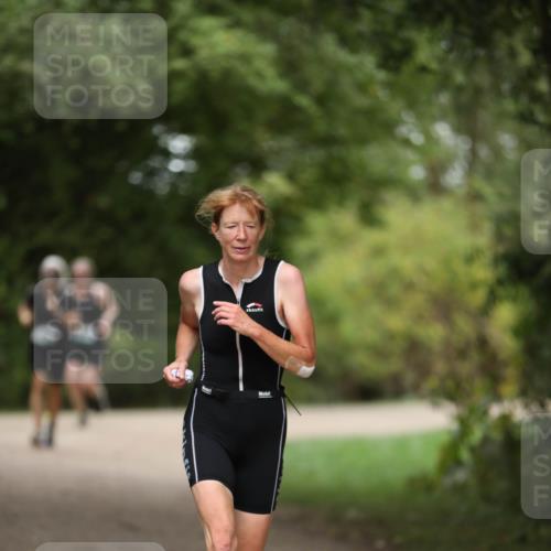 30.08.2026 - Elbe Triathlon Hamburg Antke Förster http://msf.ph/oto/10106258 30.08.2026 12:16:26 Laufen  meine-sportfotos.de
