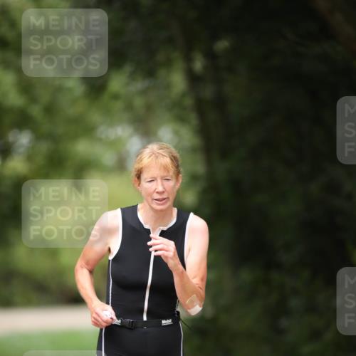 30.08.2026 - Elbe Triathlon Hamburg Antke Förster http://msf.ph/oto/10106260 30.08.2026 12:16:27 Laufen  meine-sportfotos.de