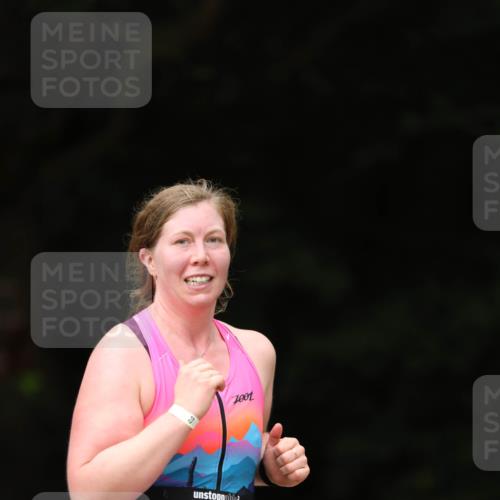 30.08.2026 - Elbe Triathlon Hamburg Antke Förster http://msf.ph/oto/10106300 30.08.2026 12:16:53 Laufen 1007, 1623, 1001 meine-sportfotos.de