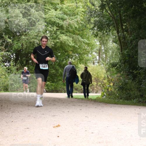 30.08.2026 - Elbe Triathlon Hamburg Antke Förster http://msf.ph/oto/10106311 30.08.2026 12:23:19 Laufen 1557 meine-sportfotos.de