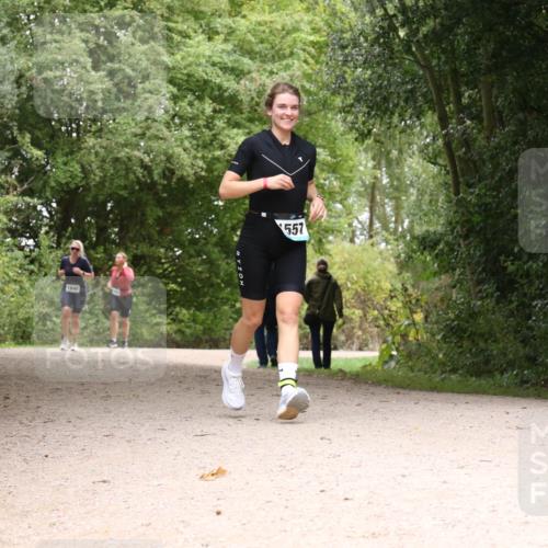 30.08.2026 - Elbe Triathlon Hamburg Antke Förster http://msf.ph/oto/10106313 30.08.2026 12:23:20 Laufen 1646, 557 meine-sportfotos.de