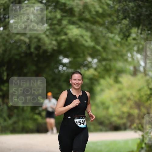 30.08.2026 - Elbe Triathlon Hamburg Antke Förster http://msf.ph/oto/10106326 30.08.2026 12:17:22 Laufen 541 meine-sportfotos.de
