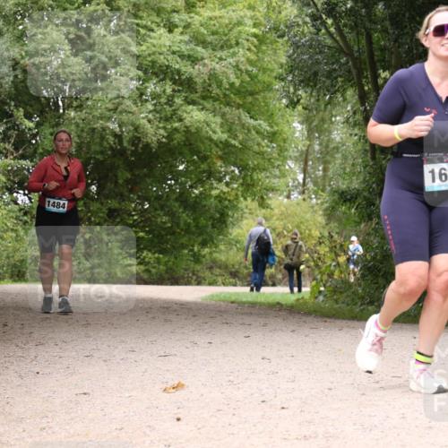30.08.2026 - Elbe Triathlon Hamburg Antke Förster http://msf.ph/oto/10106329 30.08.2026 12:23:32 Laufen 1484, 1646 meine-sportfotos.de