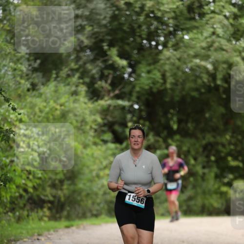 30.08.2026 - Elbe Triathlon Hamburg Antke Förster http://msf.ph/oto/10106338 30.08.2026 12:17:34 Laufen 1556 meine-sportfotos.de