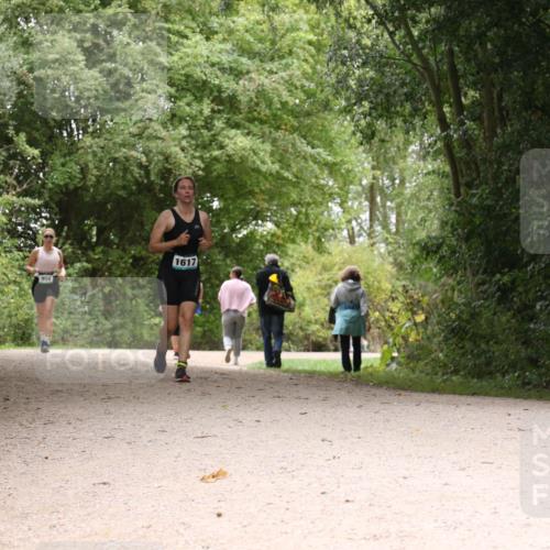 30.08.2026 - Elbe Triathlon Hamburg Antke Förster http://msf.ph/oto/10106351 30.08.2026 12:23:55 Laufen 904, 1617 meine-sportfotos.de