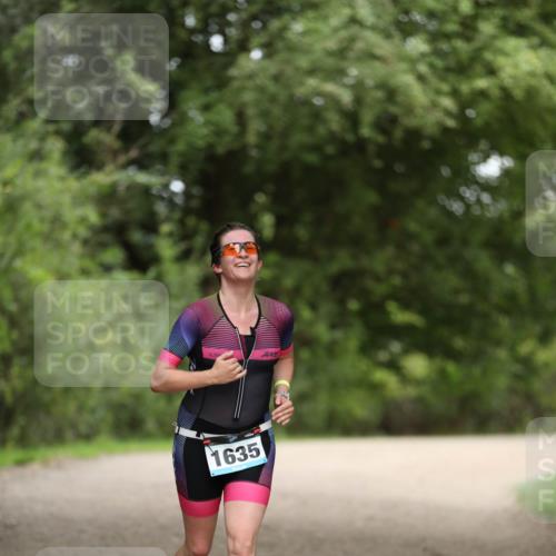 30.08.2026 - Elbe Triathlon Hamburg Antke Förster http://msf.ph/oto/10106354 30.08.2026 12:17:42 Laufen 1635, 4001 meine-sportfotos.de
