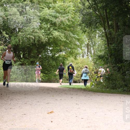 30.08.2026 - Elbe Triathlon Hamburg Antke Förster http://msf.ph/oto/10106361 30.08.2026 12:24:00 Laufen 904 meine-sportfotos.de